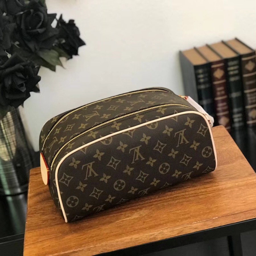 M47528, KING SIZE TOILETRY BAG, Louis Vuitton LV, Monogram canvas
