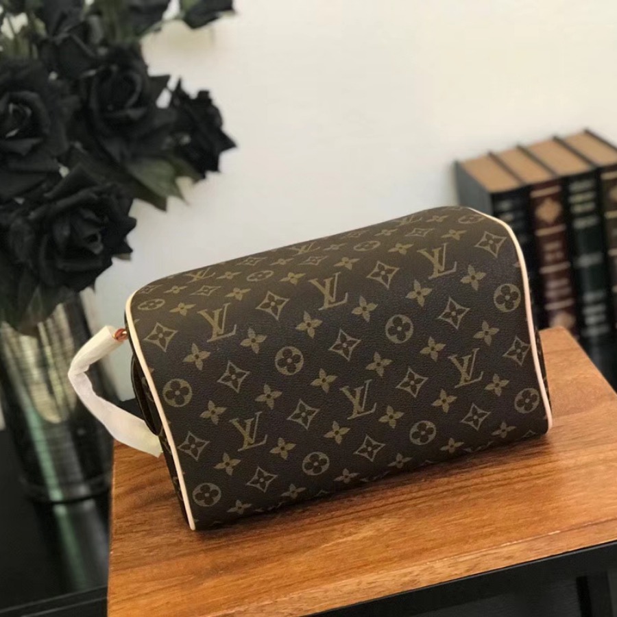 M47528, KING SIZE TOILETRY BAG, Louis Vuitton LV, Monogram canvas