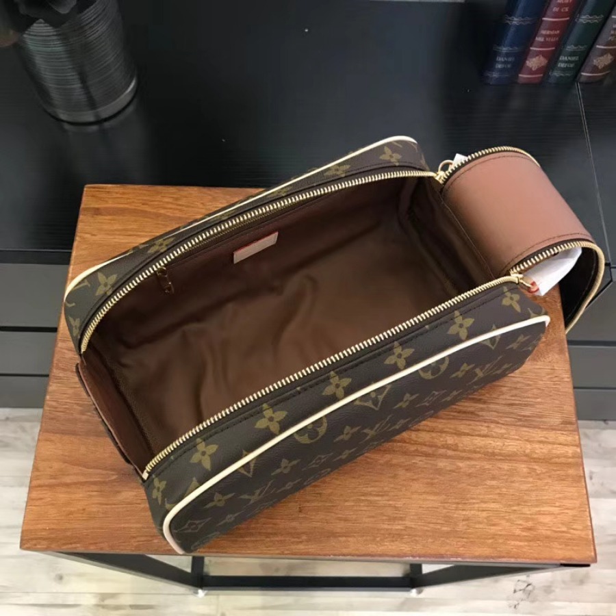 M47528, KING SIZE TOILETRY BAG, Louis Vuitton LV, Monogram canvas