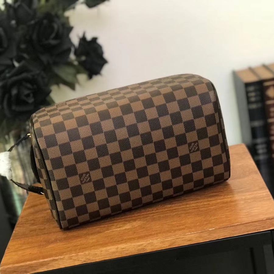 N47527, KING SIZE TOILETRY BAG, Louis Vuitton LV, Monogram canvas