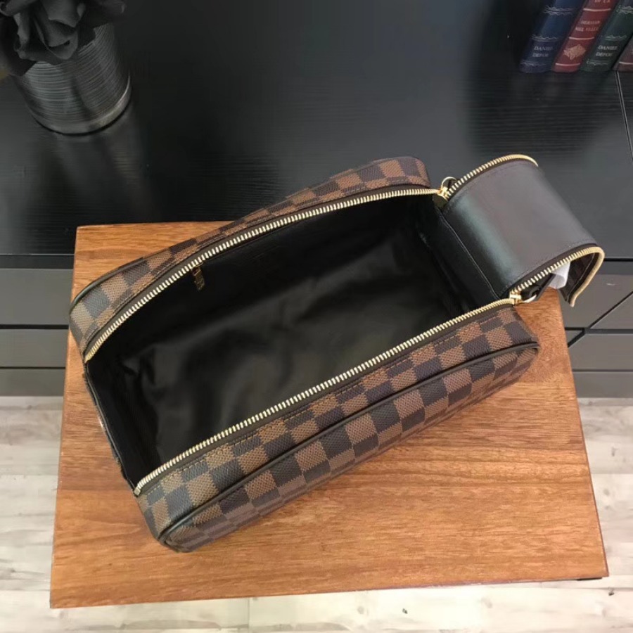 N47527, KING SIZE TOILETRY BAG, Louis Vuitton LV, Monogram canvas