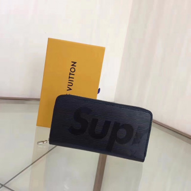 LOUIS VUITTON LV, Epi Leather , 7.5 x 3.9 x 0.6 inches