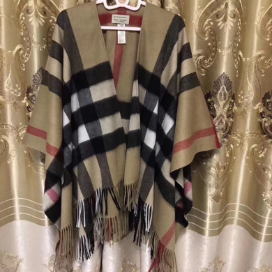 BURBERRY Check Cashmere and Wool Poncho, 50% CASHMERE 50% Wool