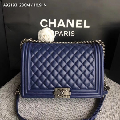 A92193, CHANEL LARGE BOY CHANEL HANDBAG, LAMBSKIN