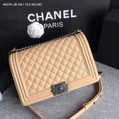 CHANEL BOY CHANEL HANDBAG, GRAINED CALFSKIN, 28CM