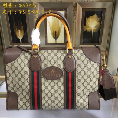 459311, Gucci Courrier soft GG Supreme duffle bag