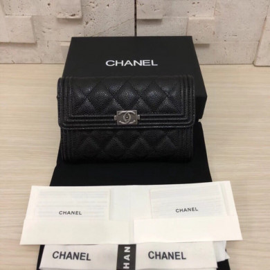 BOY CHANEL Small Flap Wallet, CHANEL, CAVIAR, A84302