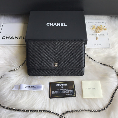 A33814, Classic Wallet on Chain, WOC CHANEL,  CAVIAR / CALFSKIN
