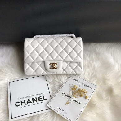 A01116, Classic Handbag, Chanel handbag, Lambskin