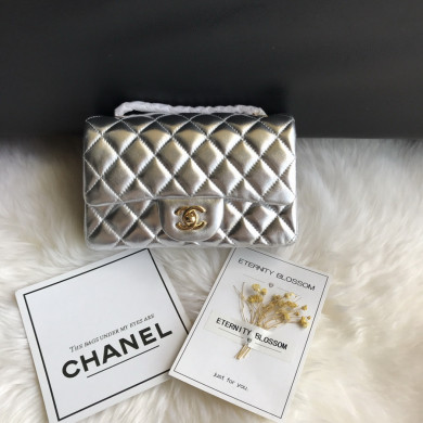 A01116, Classic Handbag, Chanel handbag, Lambskin