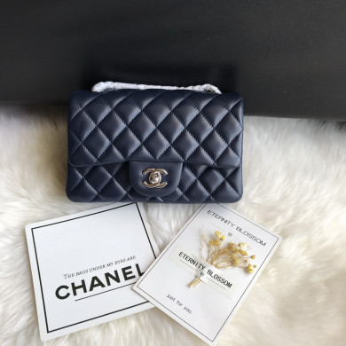 A01116, Classic Handbag, Chanel handbag, Lambskin