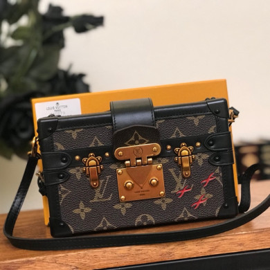 M40273, PETITE MALLE, Louis Vuitton LV Handbag Cross body bags