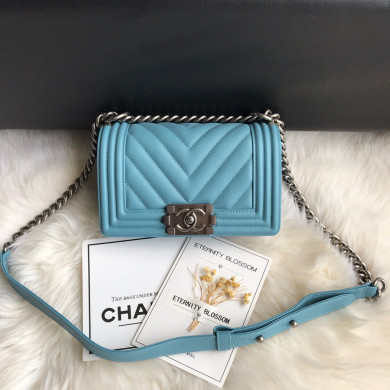 A67085, Small BOY CHANEL Handbag, Calfskin & Ruthenium-Finish Metal
