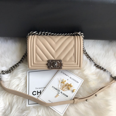A67085, Small BOY CHANEL Handbag, Calfskin & Ruthenium-Finish Metal