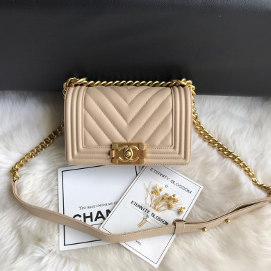 A67085, Small BOY CHANEL Handbag, Calfskin & Gold-Tone Metal