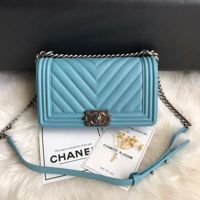  A67086, BOY CHANEL Handbag, Calfskin & Ruthenium-Finish Metal