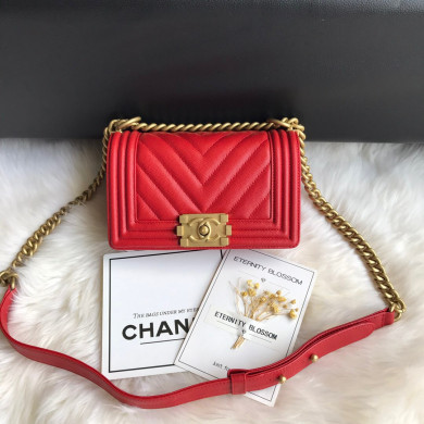 A67085, Small BOY CHANEL Handbag, Calfskin