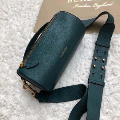 40751031, The Leather Barrel Bag, Burberry handbag