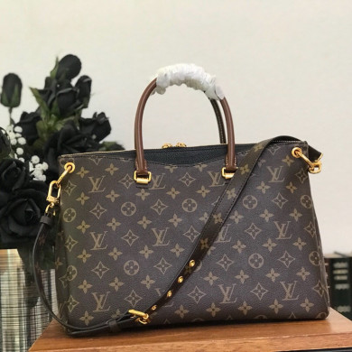 M41064, Pallas Luxury  Louis Vuitton Monogram Canvas and Leather Handbag