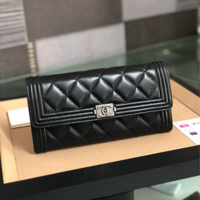 A80286 BOY CHANEL Flap Wallet, Lambskin, Chanel Wallet