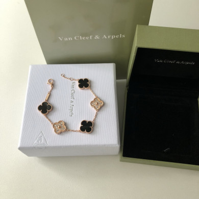 VanCleef&Arpels Bracelets & Bangles