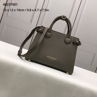 Burberry, 40237001, The Small Banner in Leather and House Check