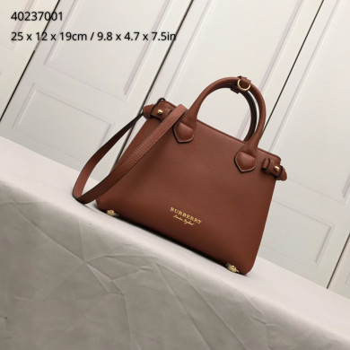 Burberry, 40237001, The Small Banner in Leather and House Check