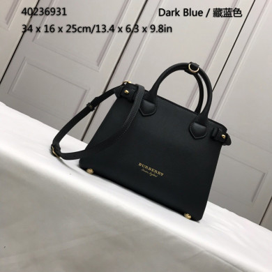 Burberry, 40236931, The Medium Banner in Leather and House Check