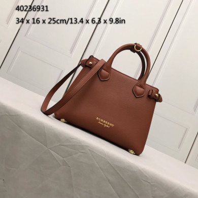 Burberry, 40236931, The Medium Banner in Leather and House Check