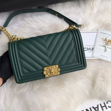  A67086, BOY CHANEL Handbag, Calfskin / CAVIAR