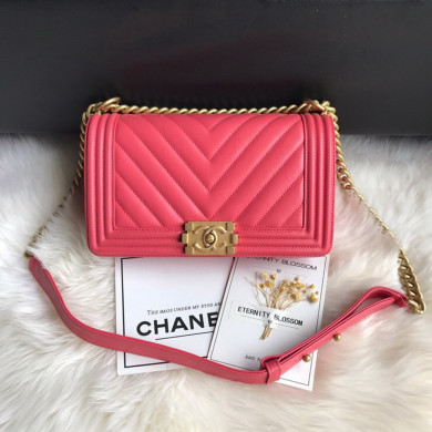  A67086, BOY CHANEL Handbag, Calfskin / CAVIAR