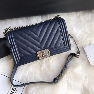  A67086, BOY CHANEL Handbag, Calfskin / CAVIAR