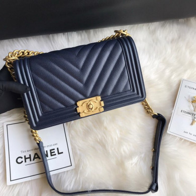  A67086, BOY CHANEL Handbag, Calfskin / CAVIAR