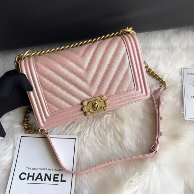  A67086, BOY CHANEL Handbag, Calfskin / CAVIAR