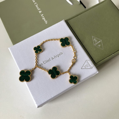 VanCleef&Arpels Bracelets