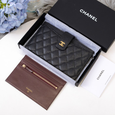 AP0235 classic pouch, Calfskin & Gold-Tone Metal, CHANEL SMALL LEATHER GOODS