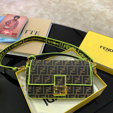 BAGUETTE, FENDI BAG