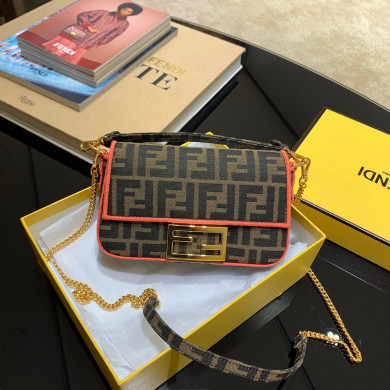 MINI BAGUETTE, FENDI BAG