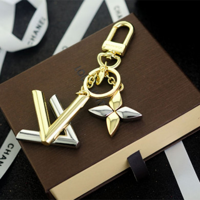 Louis Vuitton LV, key chain