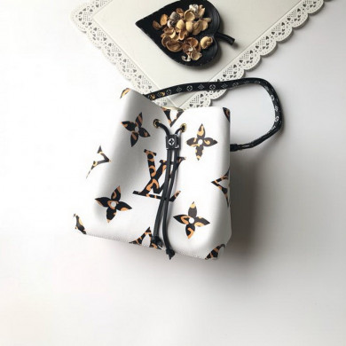 M44679 NÉONOÉ, Louis Vuitton LV