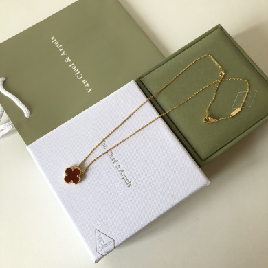 VanCleef&Arpels Necklaces