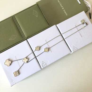 VanCleef&Arpels Necklaces