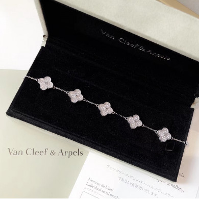 VanCleef&Arpels Bracelets