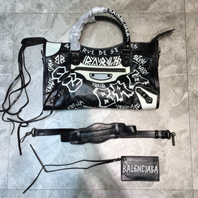 CLASSIC CITY SHOULDER BAG, BALENCIAGA HANDBAGS
