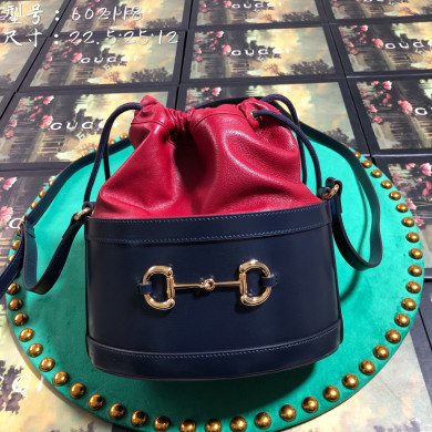 602118 Gucci 1955 Horsebit bucket bag