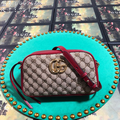 447632 GG Marmont small shoulder bag, Gucci Handbag