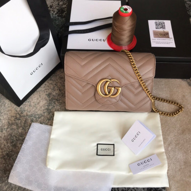 474575 Gucci GG Marmont matelassé mini bag