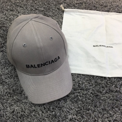 BALENCIAGA CAP