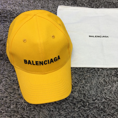 BALENCIAGA CAP