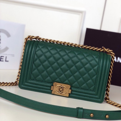 A67086, CHANEL BOY CHANEL HANDBAG, GRAINED CALFSKIN